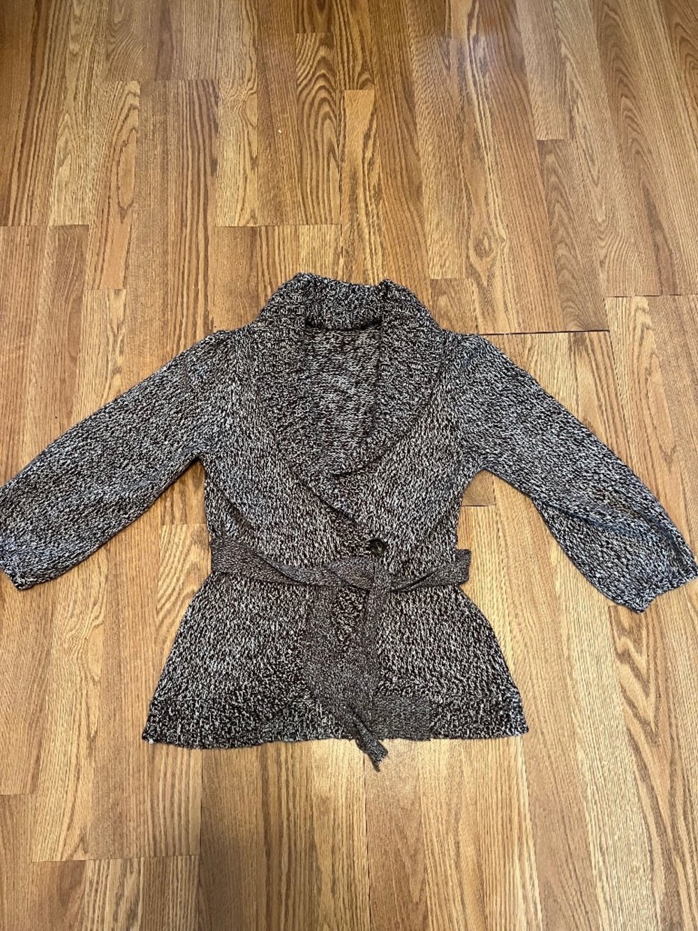 BCBG MaxAzria cardigan sweater M Medium